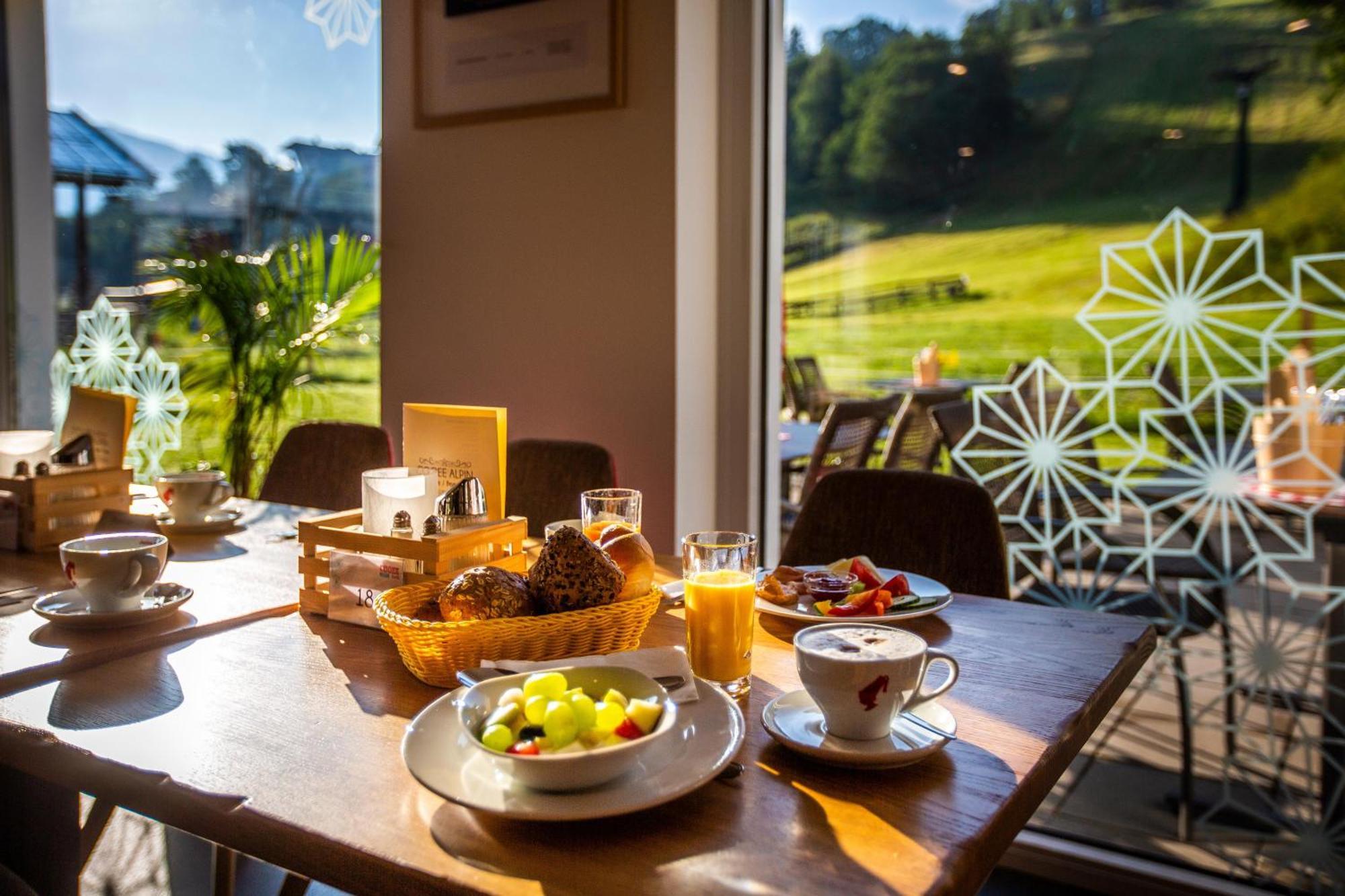 Cooee Alpin Hotel Kitzbueheler Alpen サンクト・ジョアン・イン・チロル エクステリア 写真